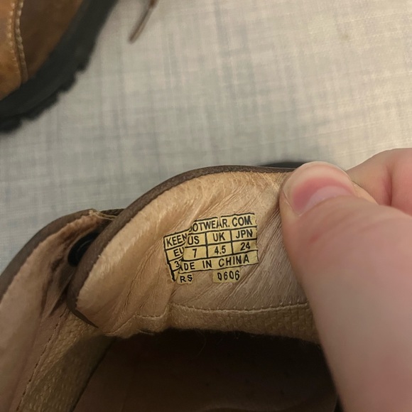 Keen Leather Sneakers - Picture 3 of 4